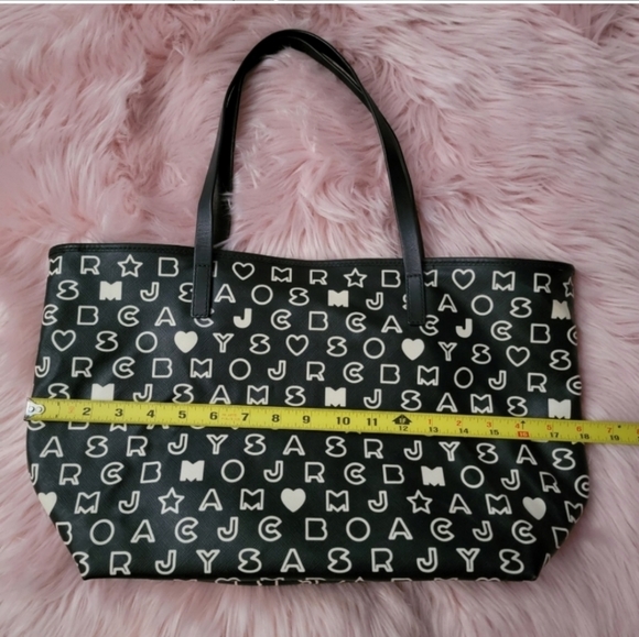 Marc by Marc Jacobs monogrammed PVC leather strap tote bag - Picture 3 of 12